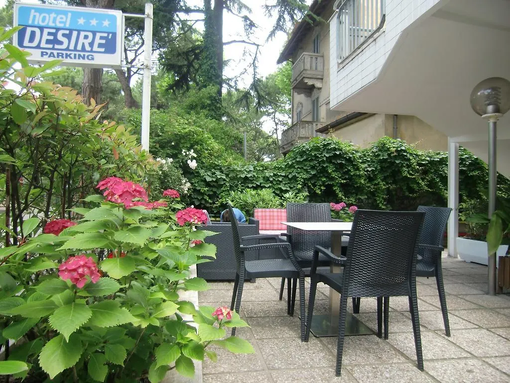 Hotel Desire'